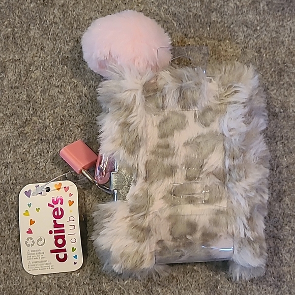 Claire's Girl's Kitty Face Mini Lockable Diary & Puffy Pen! 🩷🐱 - Picture 7 of 11